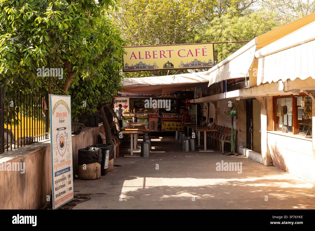 Albert Cafe au musée Albert Hall situé à Jaipur, Rajasthan, Inde. Banque D'Images
