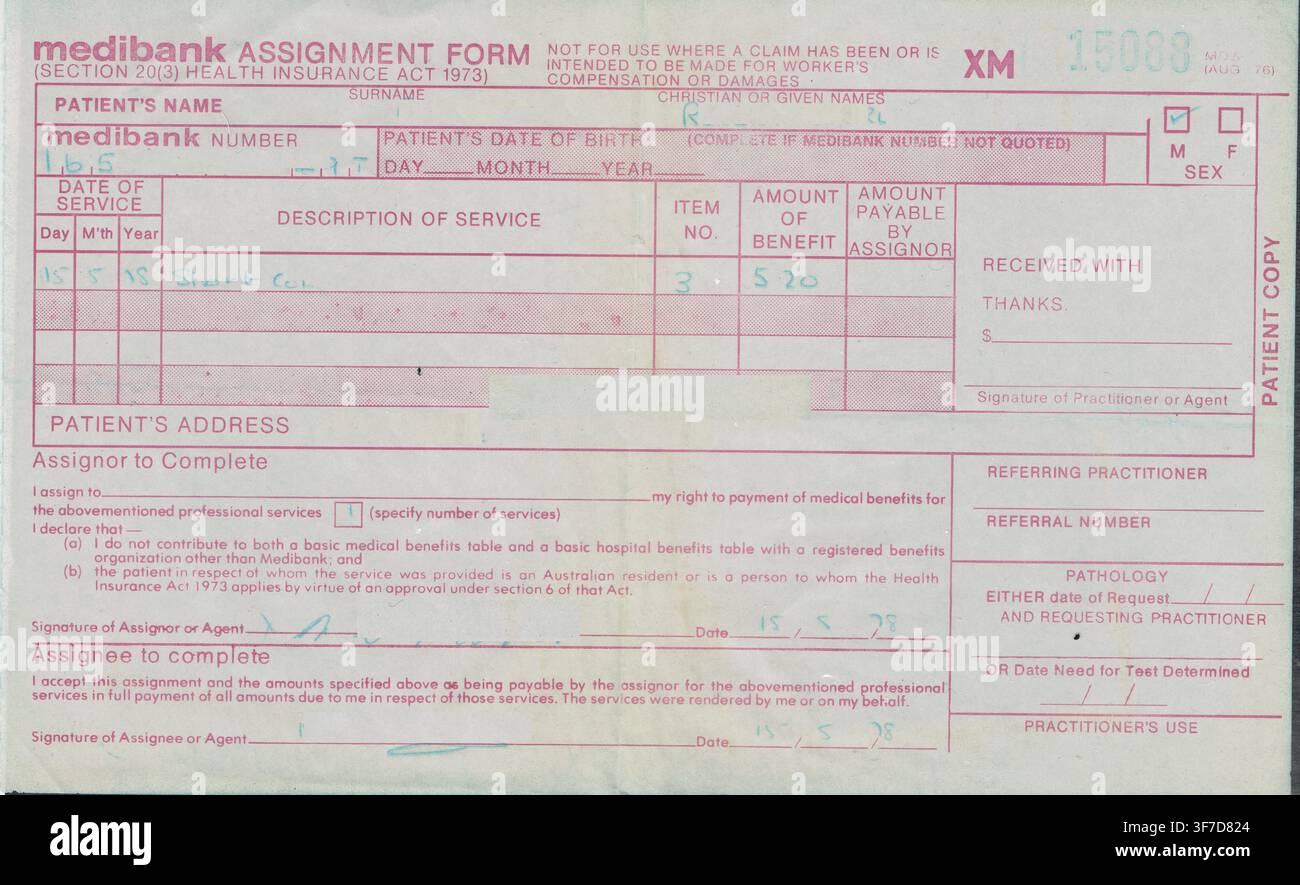 Formulaire d'affectation Medibank vintage de 1978, document historique d'assurance maladie australien en vertu de la loi sur l'assurance maladie de 1973. Banque D'Images