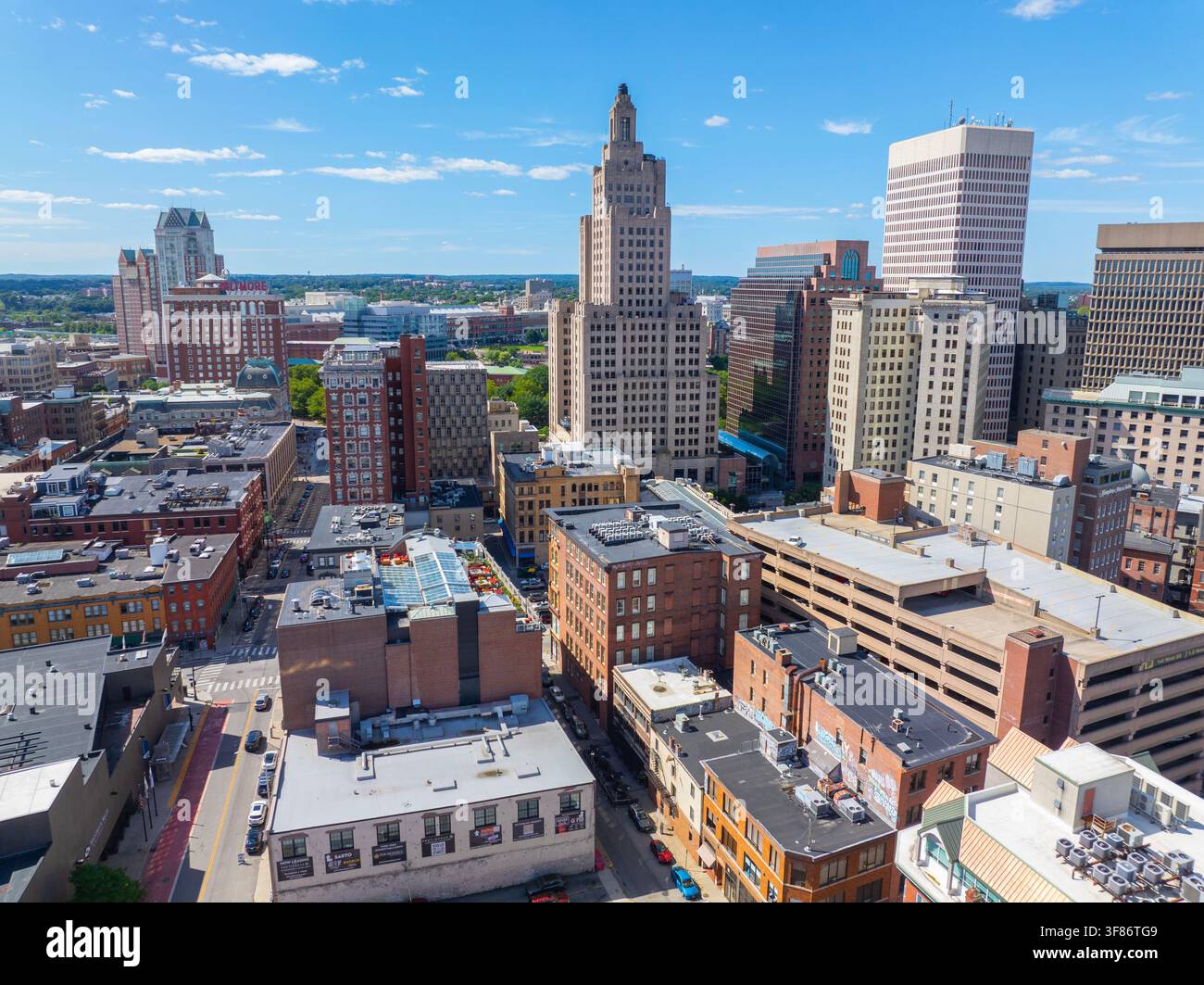 Providence vue aérienne sur la ville moderne, y compris Industrial National Bank Building, One Financial Plaza, Residences Providence dans le centre-ville de Providence, RH Banque D'Images