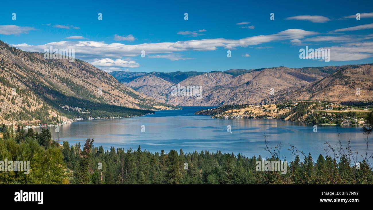Lac Chelan, vue depuis la South Lakeshore Road, Cascades du Nord, État de Washington, États-Unis Banque D'Images