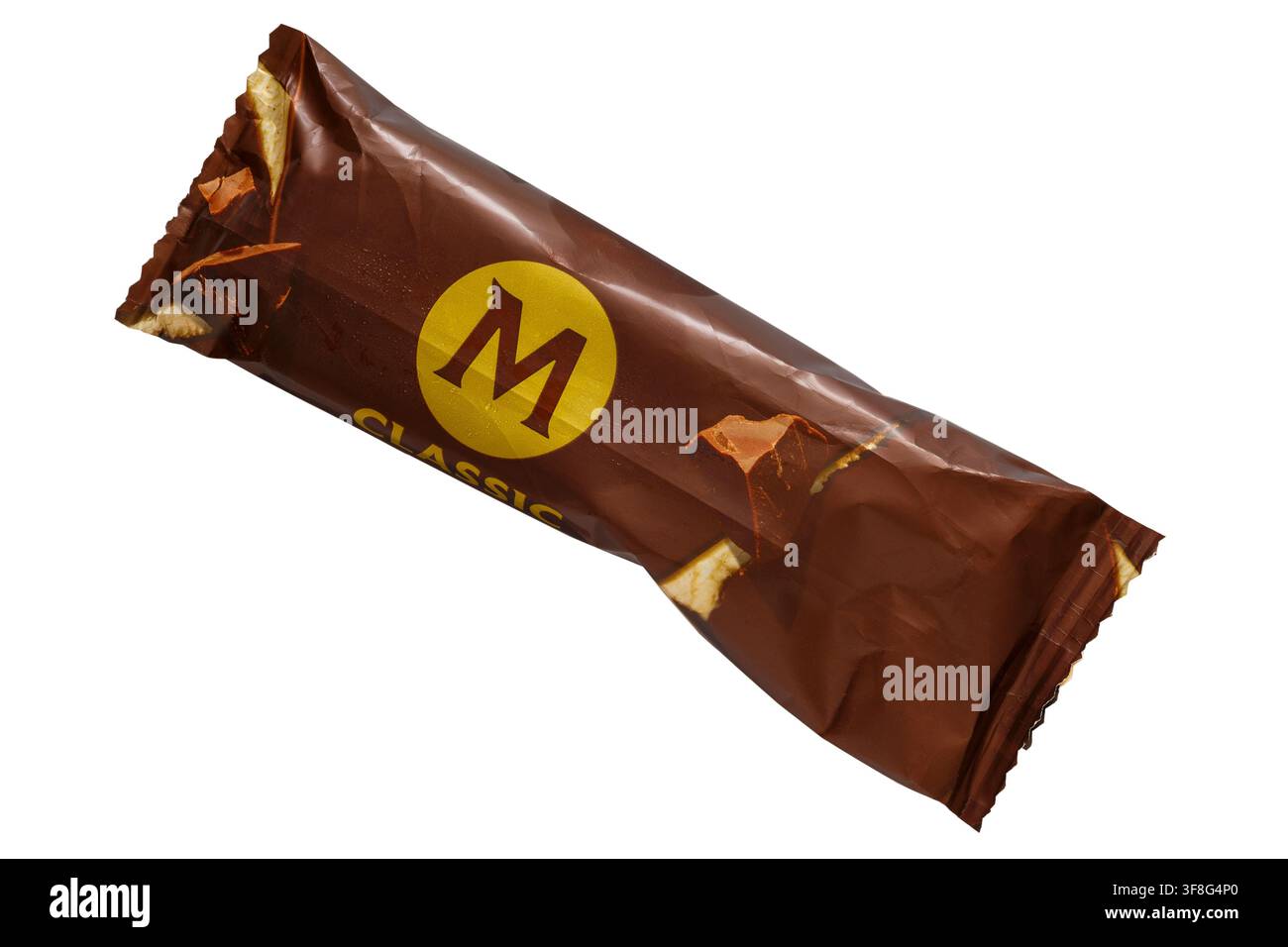 Magnum Classic glace isolée sur fond blanc - UK Banque D'Images