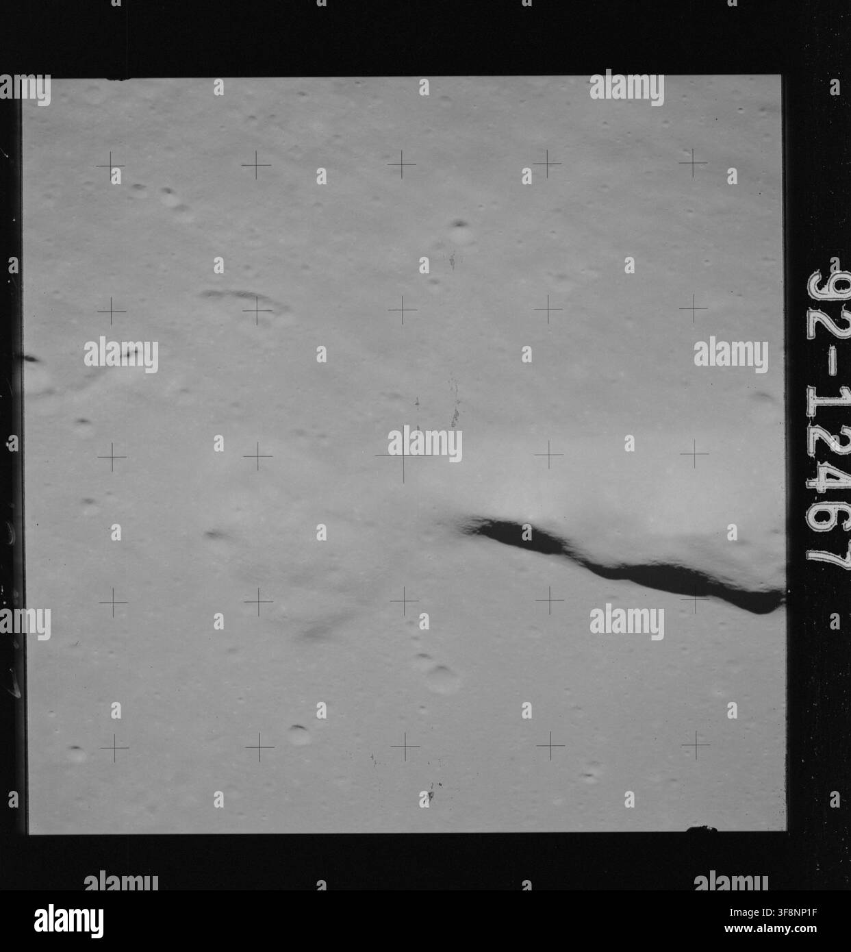 Vue de l'extrémité nord de Delisle Beta, prise pendant la Révolution 70 de la mission Apollo 15, avec un objectif de 500 mm et une élévation solaire de 26 degrés, depuis une altitude approximative de 110 km. Banque D'Images