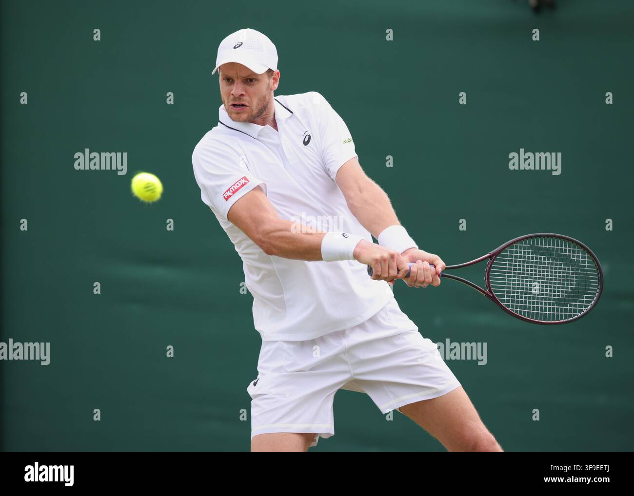 Joueur de tennis allemand Yannick Hanfmann en action à Wimbledon, Londres, Royaume-Uni. Banque D'Images