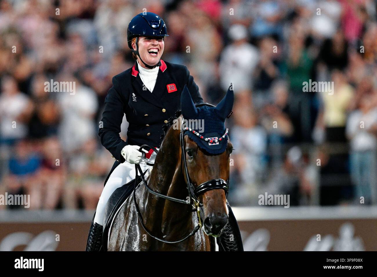 Aix-la-Chapelle, Allemagne. 15 août 2026. Sports équestres : Championnats du monde, Dressage, Grand Prix Freestyle. Cavalière de dressage britannique Becky Moody sur son cheval Jagerbomb. Crédit : Uwe Anspach/dpa/Alamy Live News Banque D'Images