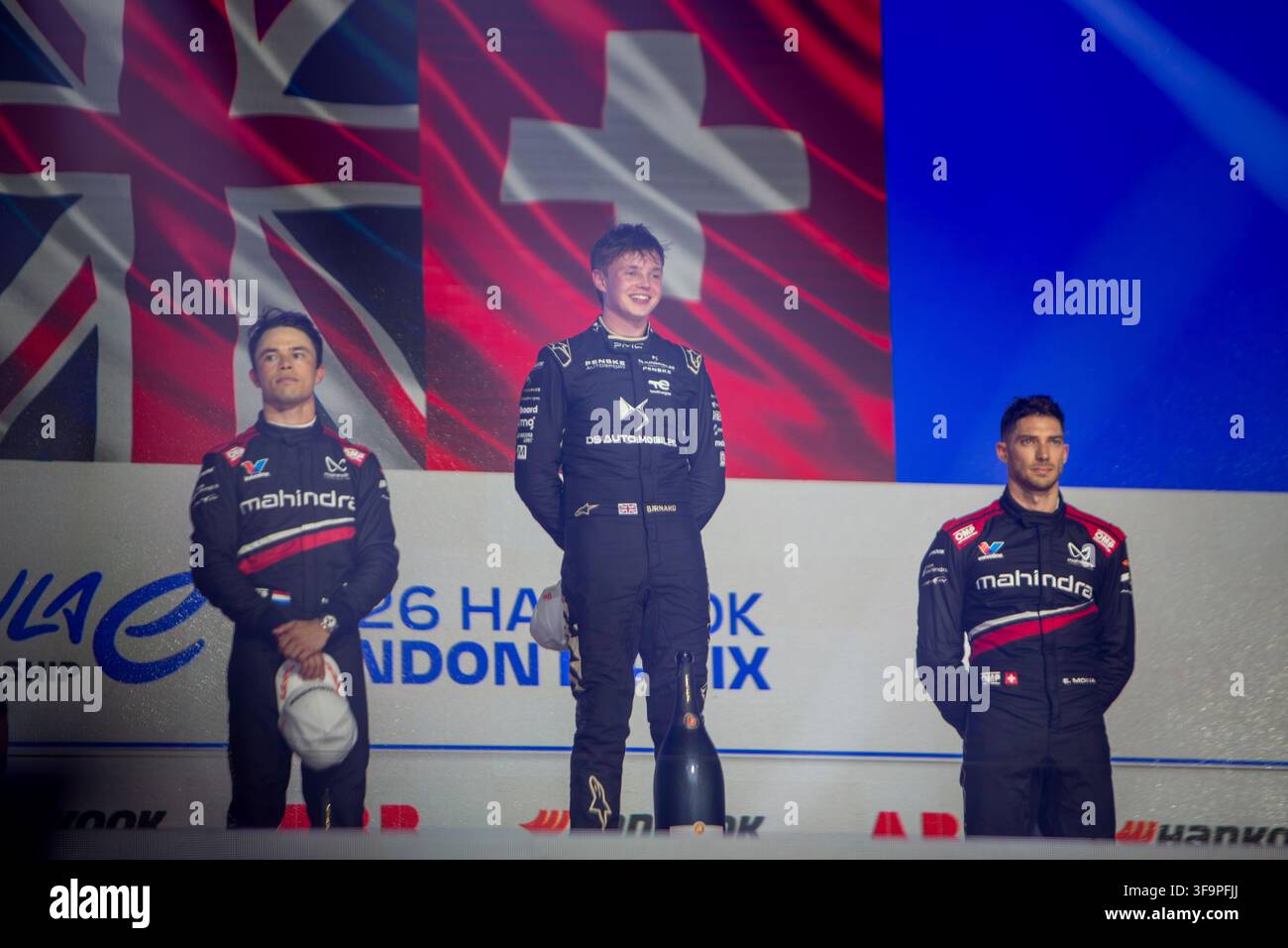 Londres, Royaume-Uni. 16 août 2026. Talyor Barnard remporte la course 2, London E-Prix, saison 2026 de la Formule E à l'Excel de Londres Credit : Emma Ridgway/Alamy Live News Banque D'Images