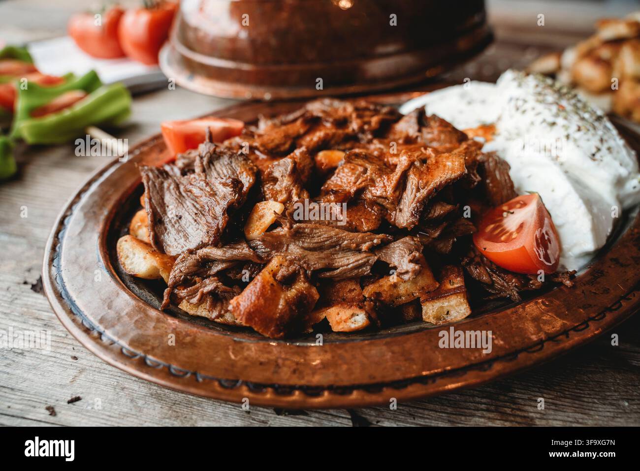Close-up d'un kebab Iskender turc traditionnel Banque D'Images
