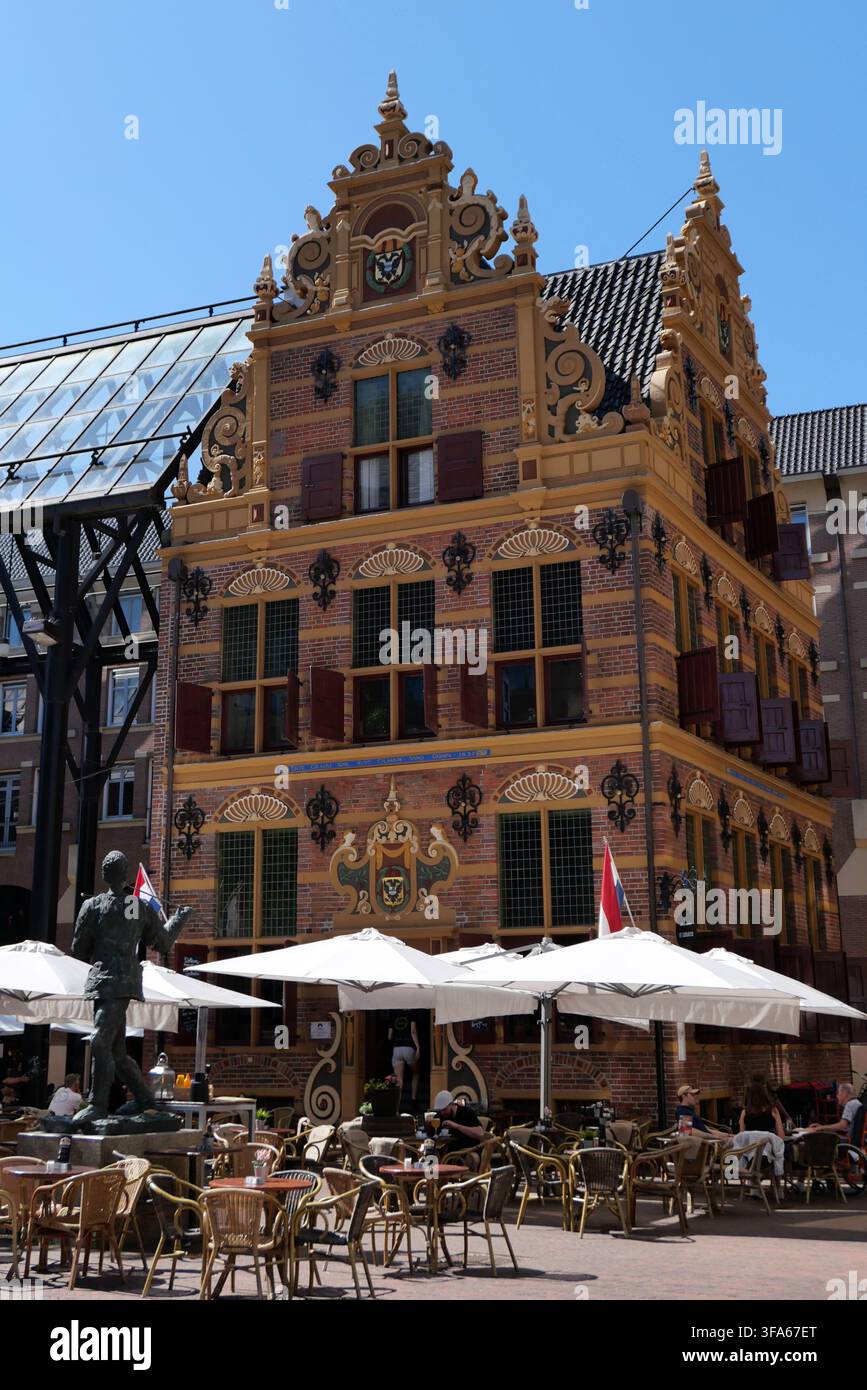 Groningen, Pays-Bas – 9 août 2026 – Le Goudkantoor (Bureau d’or) est un bâtiment historique de style renaissance construit en 1635. Il était à l’orig Banque D'Images