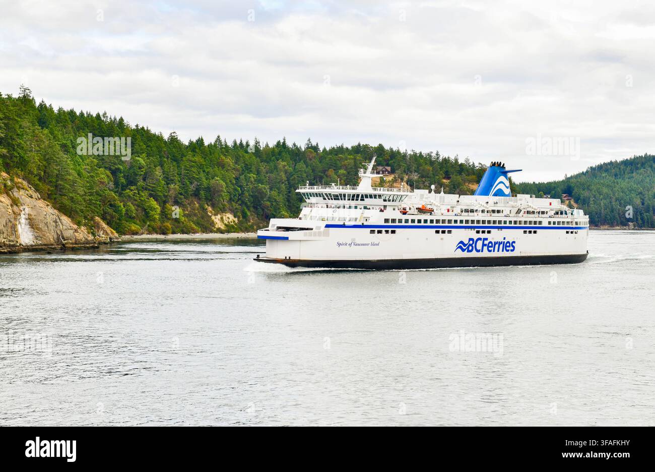 VICTORIA, CANADA - 7 OCTOBRE 2017 : Navire à passagers Spirit of British Colombia de la compagnie BC Ferries en mer. Ferries se dirigeant vers l'île de Vancouver Banque D'Images