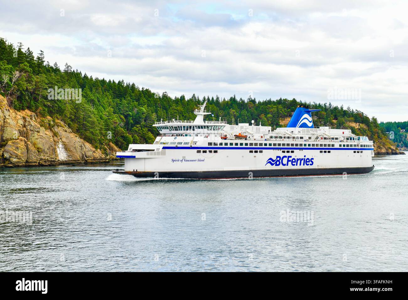 VICTORIA, CANADA - 7 OCTOBRE 2017 : Navire à passagers Spirit of British Colombia de la compagnie BC Ferries en mer. Ferries se dirigeant vers l'île de Vancouver Banque D'Images