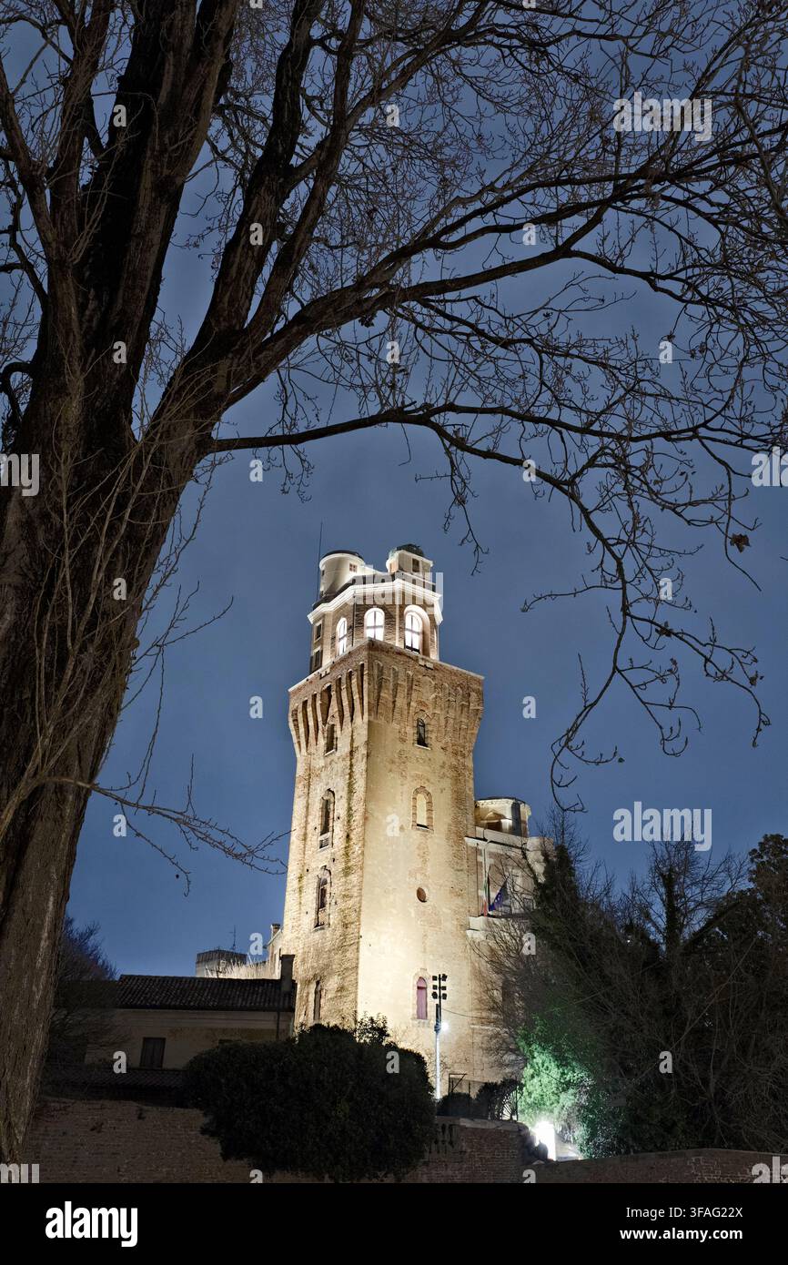 La Specola est une tour médiévale et le siège de l'Observatoire astronomique de Padoue. Padoue, Vénétie, Italie. Banque D'Images