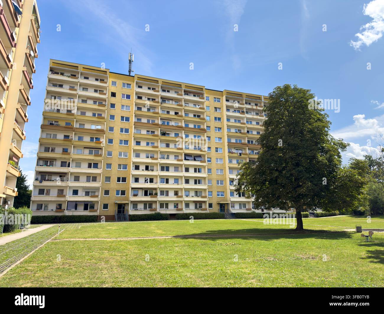 Immeuble en panneaux GDR dans l'Allemagne de l'Est Banque D'Images