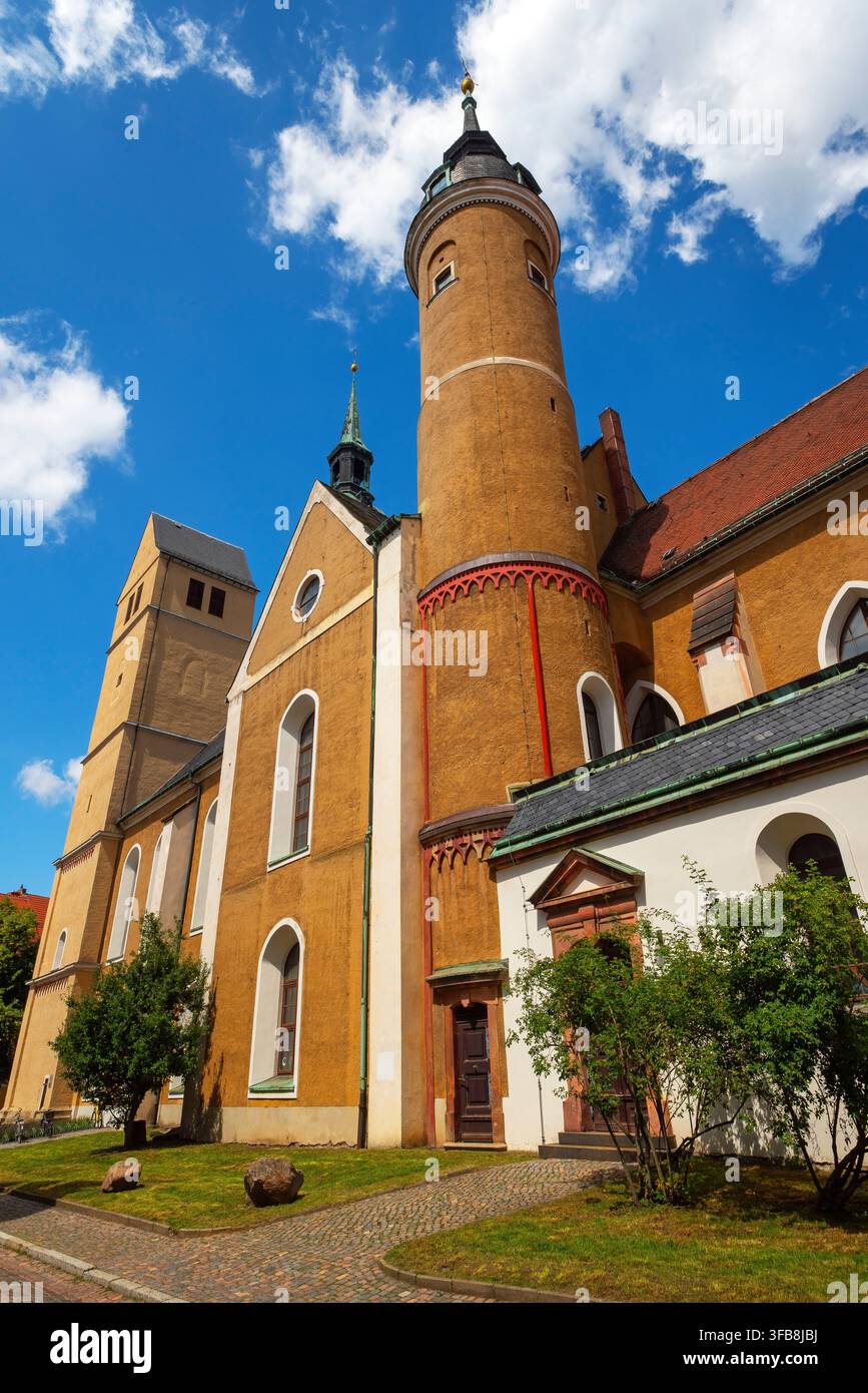 Vue extérieure de l'église Saint-Petri, place Petri dans la vieille ville de Freiberg en Saxe, Allemagne. Banque D'Images