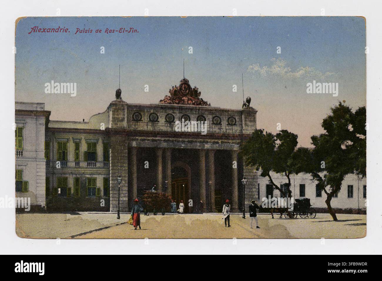 Le Palais de Ras-El-Jin, un palais d'Alexandrie, en Égypte, dans une photographie montrant sa grande entrée Banque D'Images