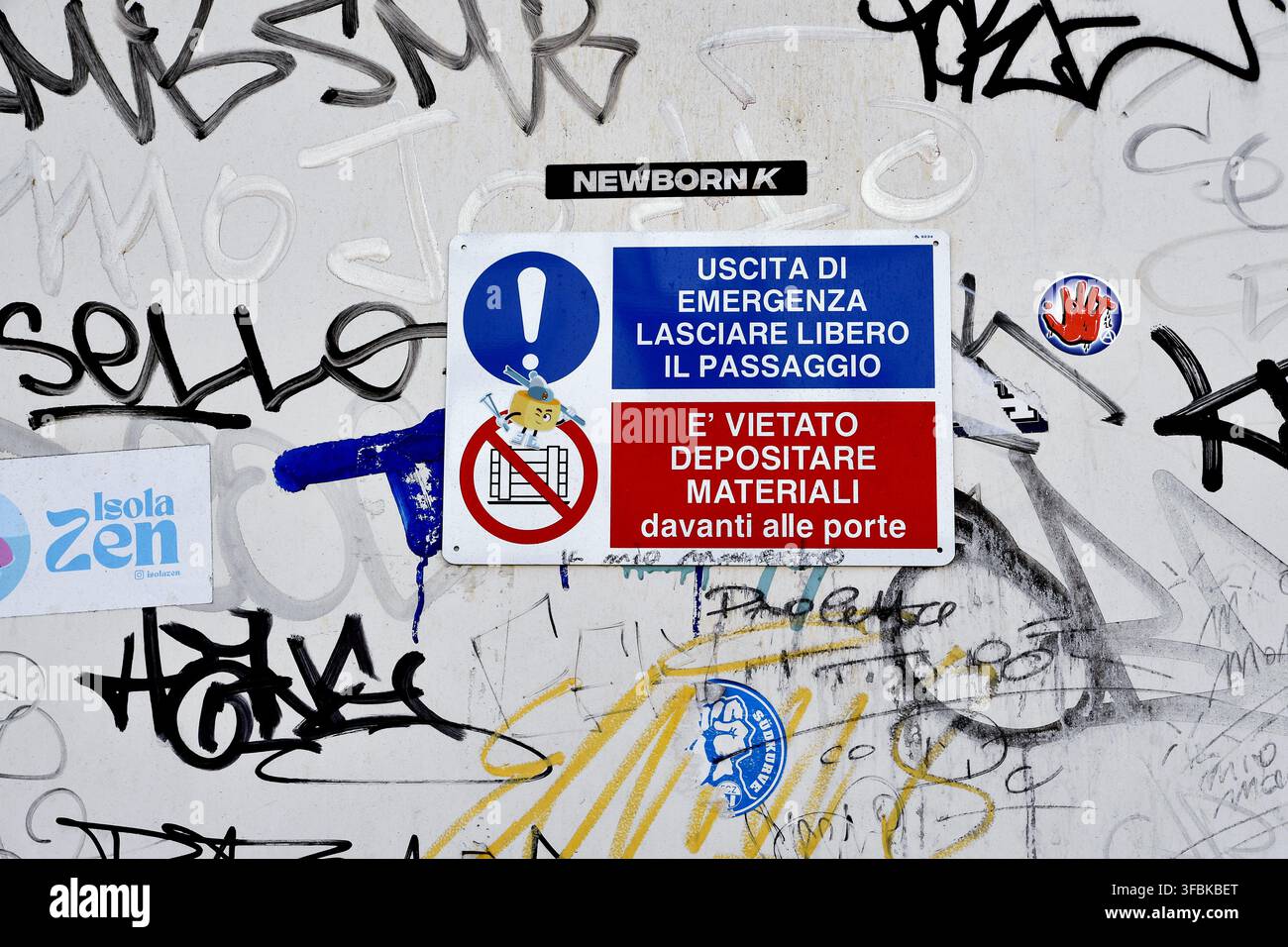 Sortie de secours sur un bâtiment à Milan - Italie Banque D'Images