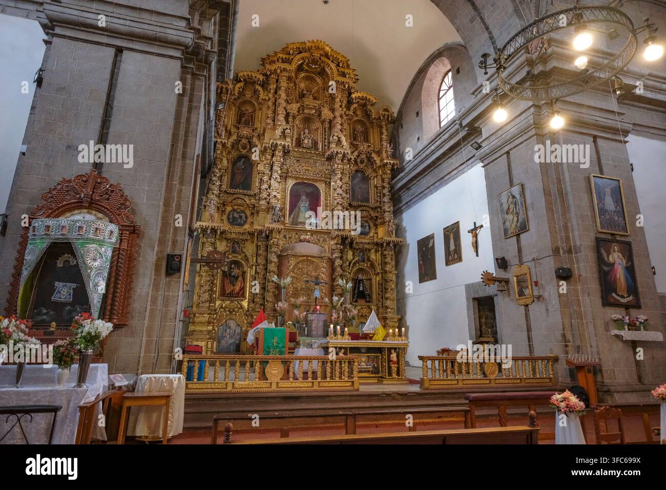 Cusco, Pérou - 22 août 2026 : Église de San Pedro à Cusco, Pérou. Banque D'Images