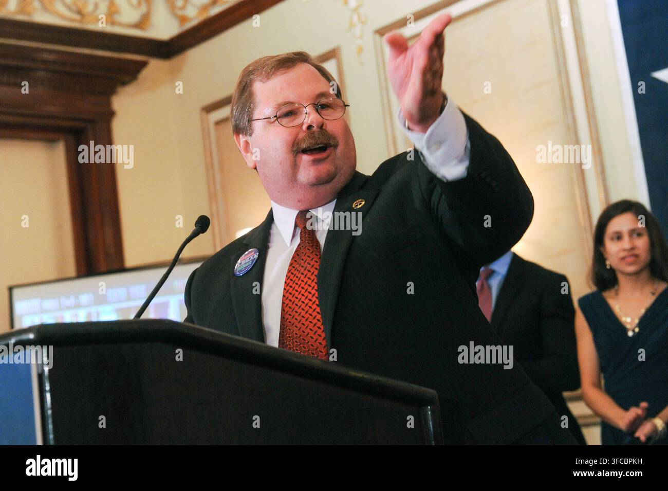Candidat Bruce Elfant lors de la nuit des élections, Austin, Texas, le 6 novembre 2012. (Photo de John Anderson/The Austin Chronicle) Banque D'Images