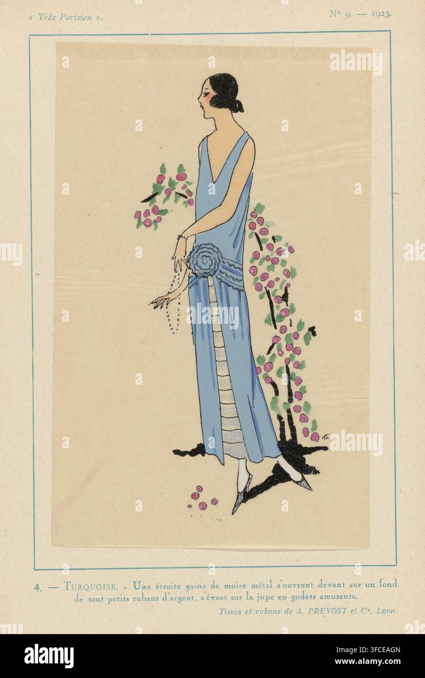 Très Parisien, 1923, No 9 : 4. - TURQUOISE. - Une ceinture moiré étroite.., impression de mode, robe de soirée(?) en 'moiré métal', jupe ouverte avec 'godets' (fausses plis) sous de petits rubans argentés. Tissus et rubans par A. Prevost et Cie. Impression du magazine de mode Très Parisien (1920-1936)., légende : '4. - TURQUOISE. - Une grande quantité de métal avec un penchant pour tous les petits rubans d'argent, d'évase sur la jupe en godets amusants., Tissus et rubans de A. PREVOST et Cie, Lyon.', titre : 'Très Parisien, No 9. - 1923', fabricant de tissus : Prévost, A. et Cie, Lyon, supervision : GP. Banque D'Images