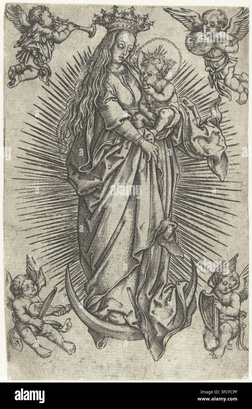 Madone sur la lune croissante, impression, Marie couronnée, avec l'Enfant Jésus sur une lune croissante, entourée d'un halo. Copie miroir avec quatre anges musiciens ajoutés., graveur, d'après une gravure de, Lucas van Leyden, papier, gravure, hauteur 109 mm x largeur 70 mm, 'Immaculata', 'Purisima' : Marie, généralement debout sur une lune croissante, descendant du ciel, exempte du péché originel (parfois piétinant un serpent)., Une femme portant une couronne se tient drapée dans des robes fluides tout en tenant un petit enfant près d'elle ; tous deux ont des halos et les longs cheveux de la femme tombent sur son épaule. Des rayons irradient vers l'extérieur derrière eux Banque D'Images