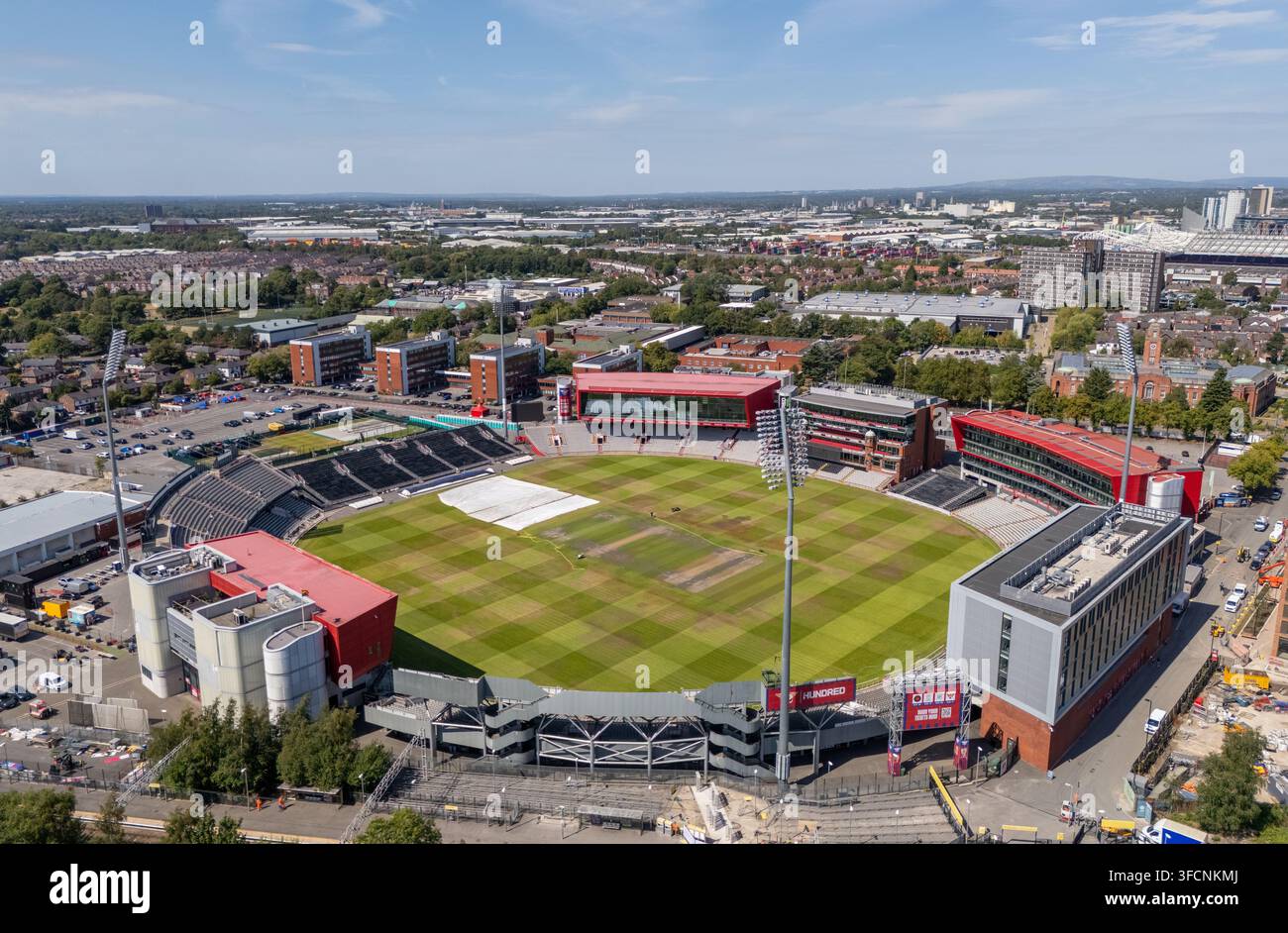 Emirates Old Trafford Cricket Ground, Manchester, Angleterre, vue aérienne du domicile du Lancashire Cricket. Banque D'Images