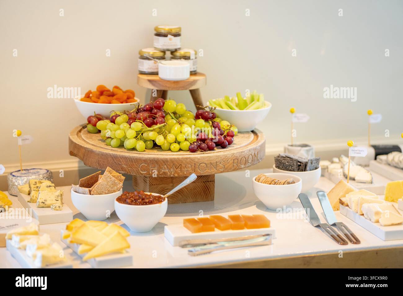 Plateau de fromages au restaurant Banque D'Images