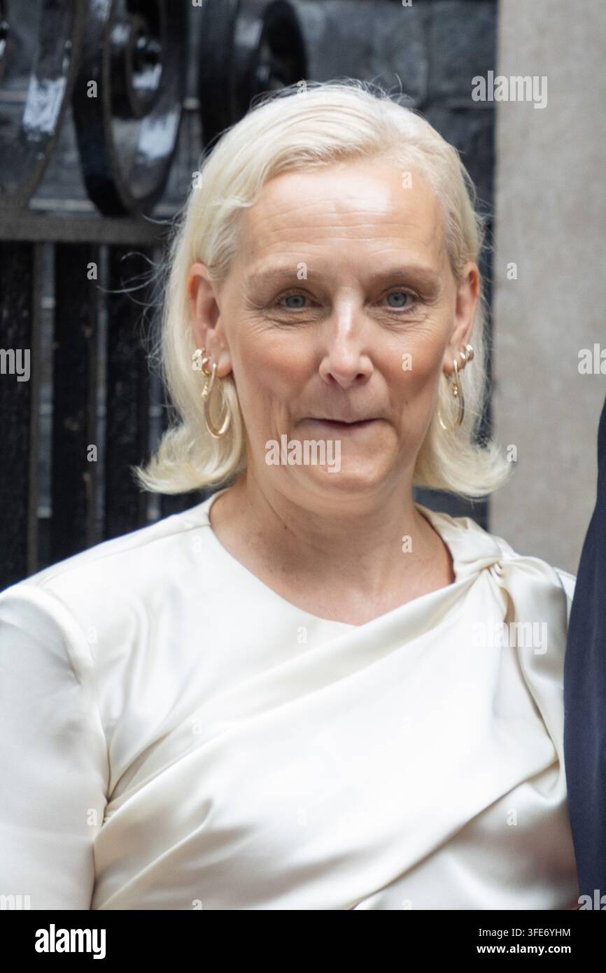 Londres, Royaume-Uni. 03 sep, 2026. La Première Dame de France Brigitte Macron et le Président français Emmanuel Macron visitent Downing Street Le Premier ministre Andy Burnham et son épouse, Marie-France van Heel, accueillent le Président français Emmanuel Macron et la Première Dame de France Brigitte Macron devant le 10 Downing Street (Photo de Phil Lewis/SOPA Images/Sipa USA) Credit: Sipa USA/Alamy Live News Banque D'Images