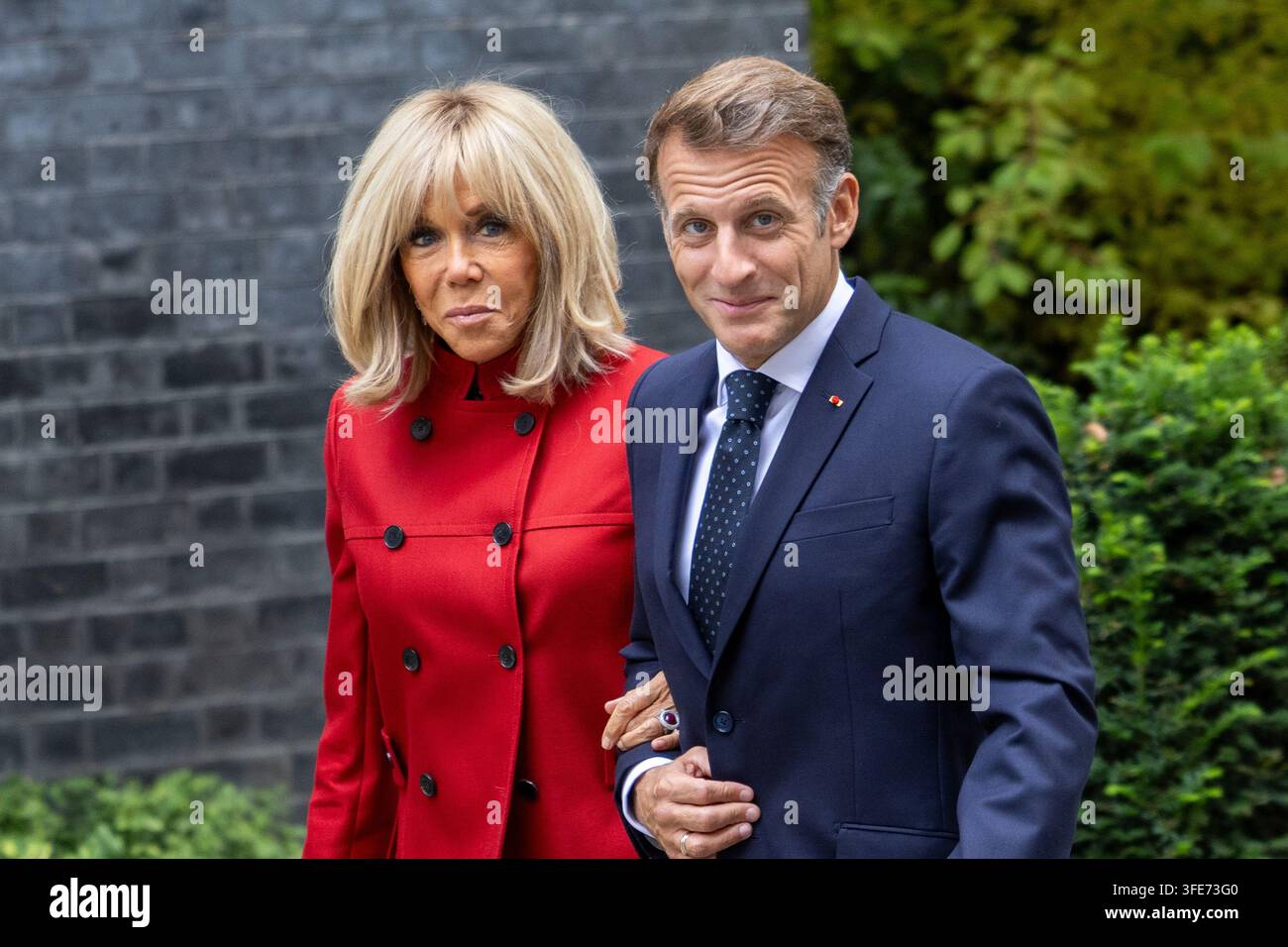 Londres, Royaume-Uni. 03 sep, 2026. La Première Dame de France Brigitte Macron et le Président français Emmanuel Macron visitent le 10 Downing Street, Londres. Le Premier ministre britannique Andy Burnham et son épouse, Marie-France van Heel, accueillent le Président français Emmanuel Macron et la Première Dame de France Brigitte Macron devant le 10 Downing Street (Photo de Phil Lewis/SOPA Images/Sipa USA) Crédit : Sipa USA/Alamy Live News Banque D'Images