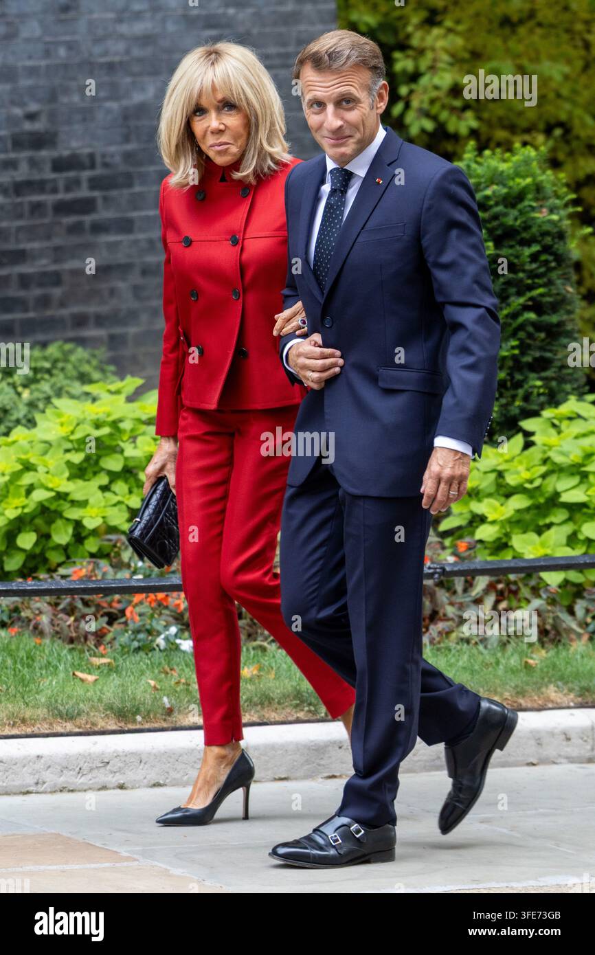 Londres, Royaume-Uni. 03 sep, 2026. La Première Dame de France Brigitte Macron et le Président français Emmanuel Macron visitent le 10 Downing Street, Londres. Le Premier ministre britannique Andy Burnham et son épouse, Marie-France van Heel, accueillent le Président français Emmanuel Macron et la Première Dame de France Brigitte Macron devant le 10 Downing Street (Photo de Phil Lewis/SOPA Images/Sipa USA) Crédit : Sipa USA/Alamy Live News Banque D'Images