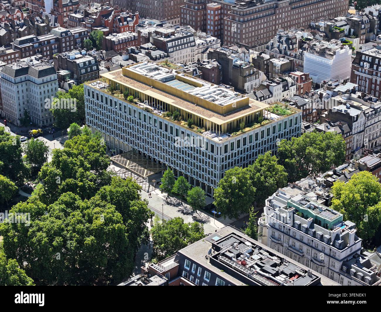 Vue aérienne par drone de l'hôtel The Chancery Rosewood à Londres Banque D'Images
