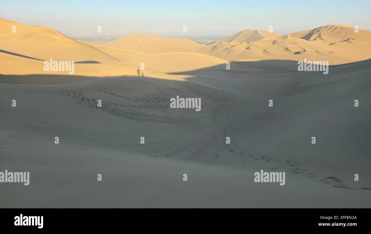 Dunes de l'oasis de Huacachina au Pérou - Image de stock capturée avec un smartphone