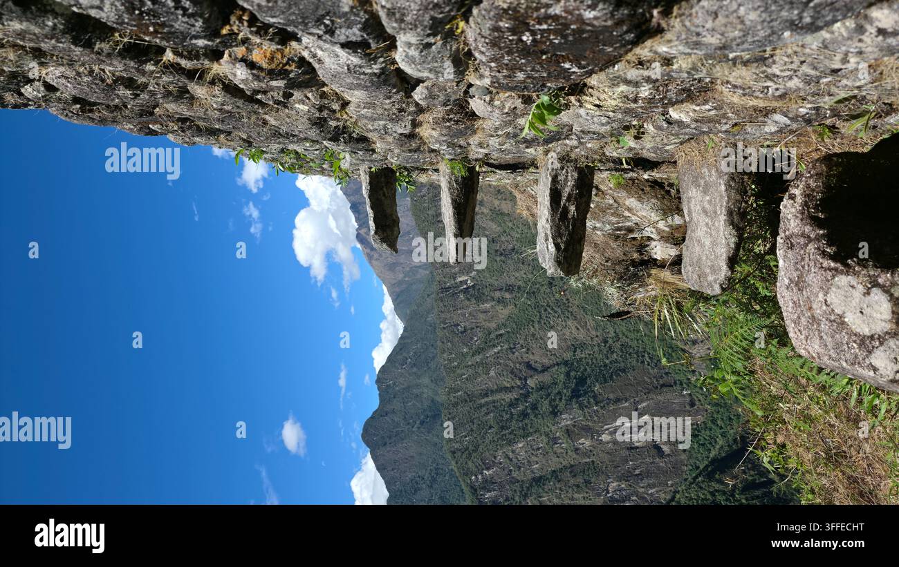 Escaliers de la Mort Huayna Picchu - Image de stock capturée avec un smartphone