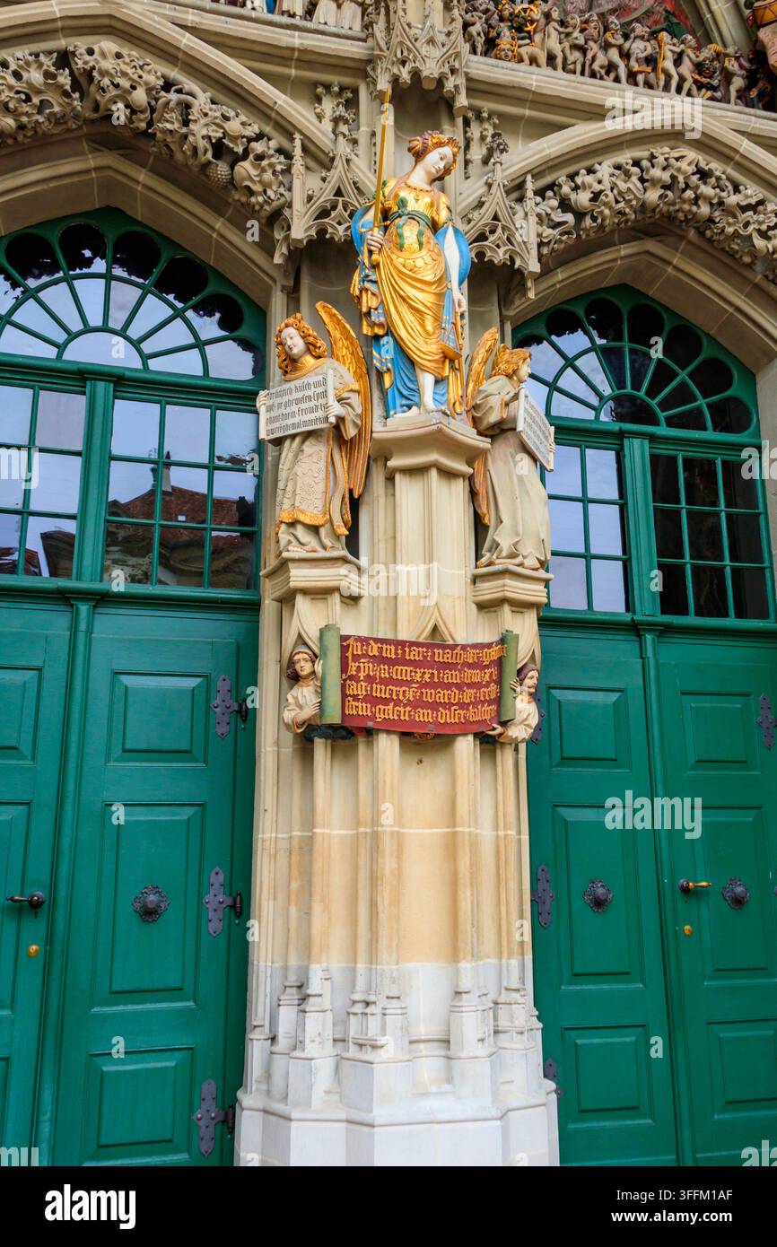 Détails du portail principal de la cathédrale de Berne (Bern Minster), Suisse Banque D'Images