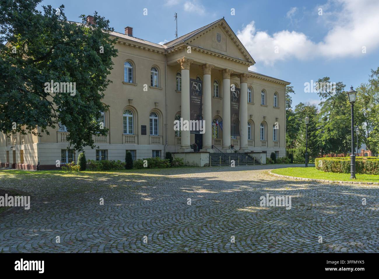 Palais épiscopal de Pelplin – Résidence historique des évêques de Pelplin Banque D'Images