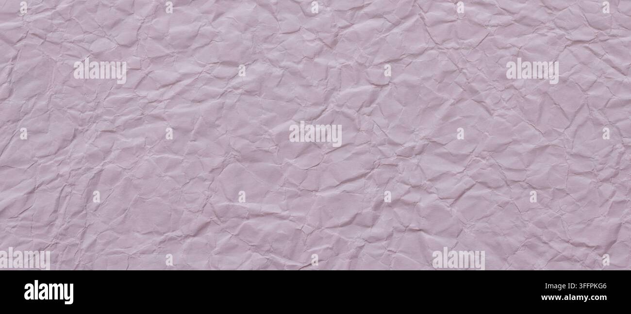 Fond en papier froissé violet clair avec surface ridée et pli naturel Banque D'Images