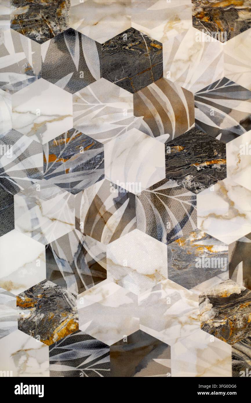 Mosaïque hexagonale en marbre avec motifs botaniques. Des carreaux de mosaïque hexagonaux avec textures de marbre, motifs de feuilles et motifs géométriques neutres. Banque D'Images