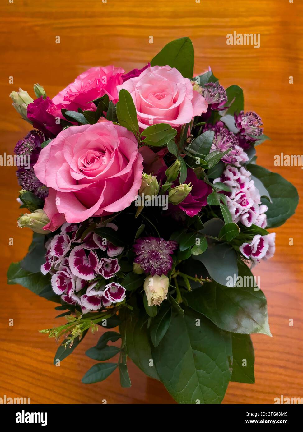 Bouquet de roses roses, international Banque D'Images