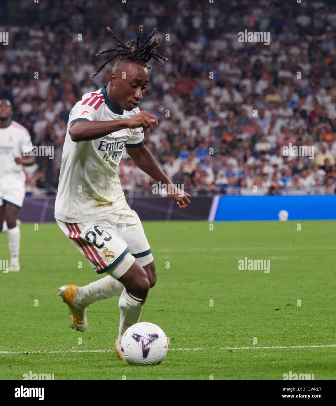 Yan Diomande (ENG), Real Madrid. Stade Santiago Bernabéu. Banque D'Images