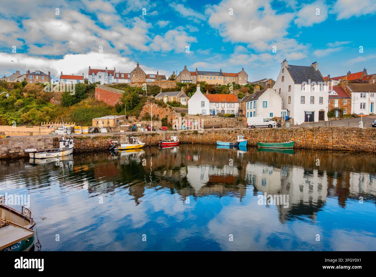 Crail Harbour, Fife, Écosse, un joli village de pêcheurs Banque D'Images