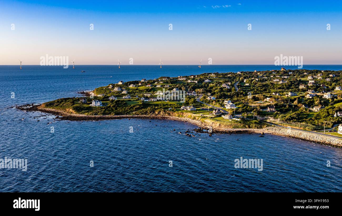 New Shoreham, RI USA - 15 août 2026 - Photo aérienne matinale de Block Island par une journée d'été ensoleillée Banque D'Images