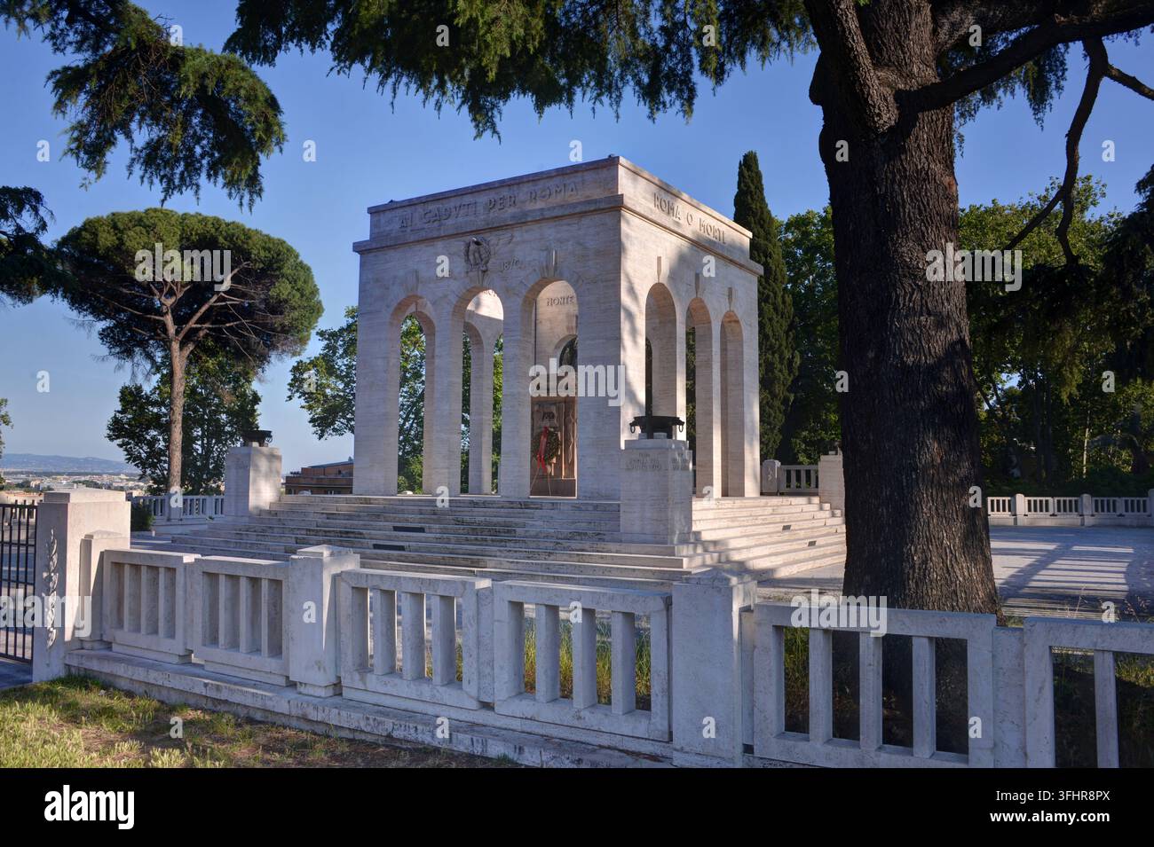 Rome, Italie - 25 mai 2026 : Ossuaire mausolée sur la colline du Janicule de l'armée garibaldienne commémorant les soldats tombés au cours de l'unification de l'Italie Banque D'Images
