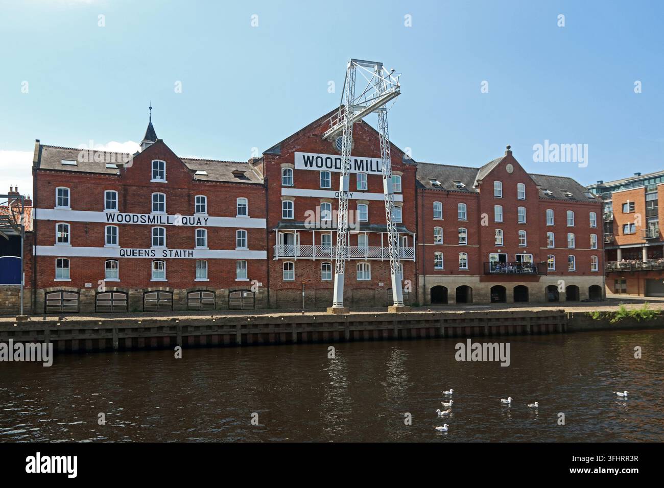 Bâtiment du quai de Woodsmill le long de la rivière Ouse, York Banque D'Images