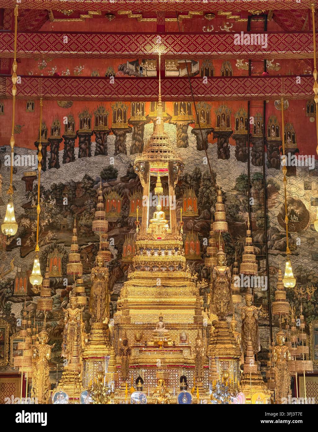 Le Bouddha d'émeraude du Wat Phra Kaew dans le Grand Palais de Bangkok Banque D'Images
