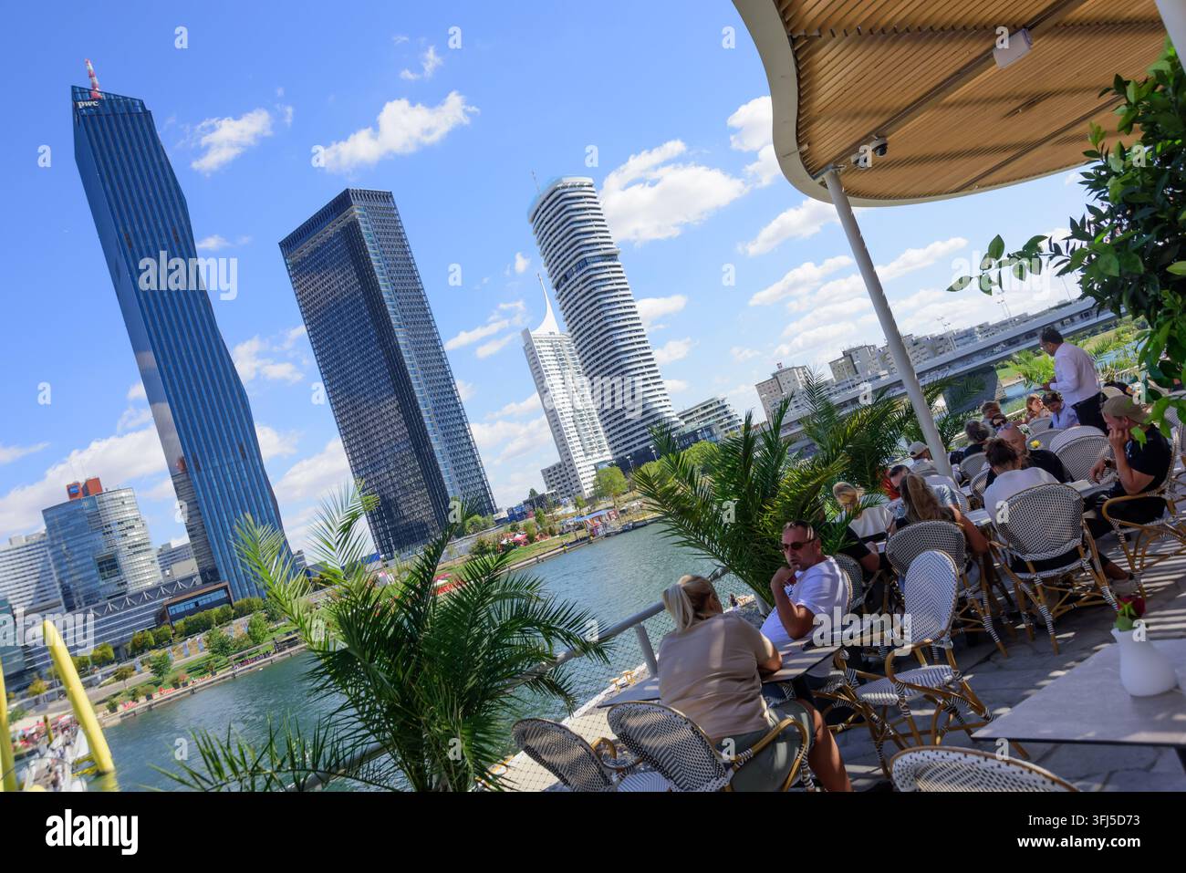Vienne, Nouveau Danube, Île du Danube, Ponton 22 // Vienne, Nouveau Danube, Île du Danube, Ponton 22 Banque D'Images