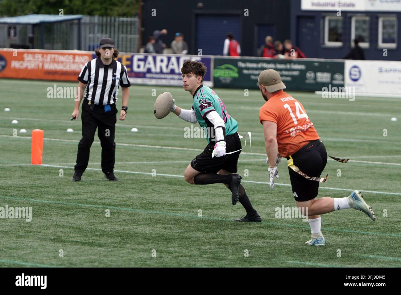 Attaque contre Défense lors de la Journée des Finales de Flag Football de la BAFA Banque D'Images
