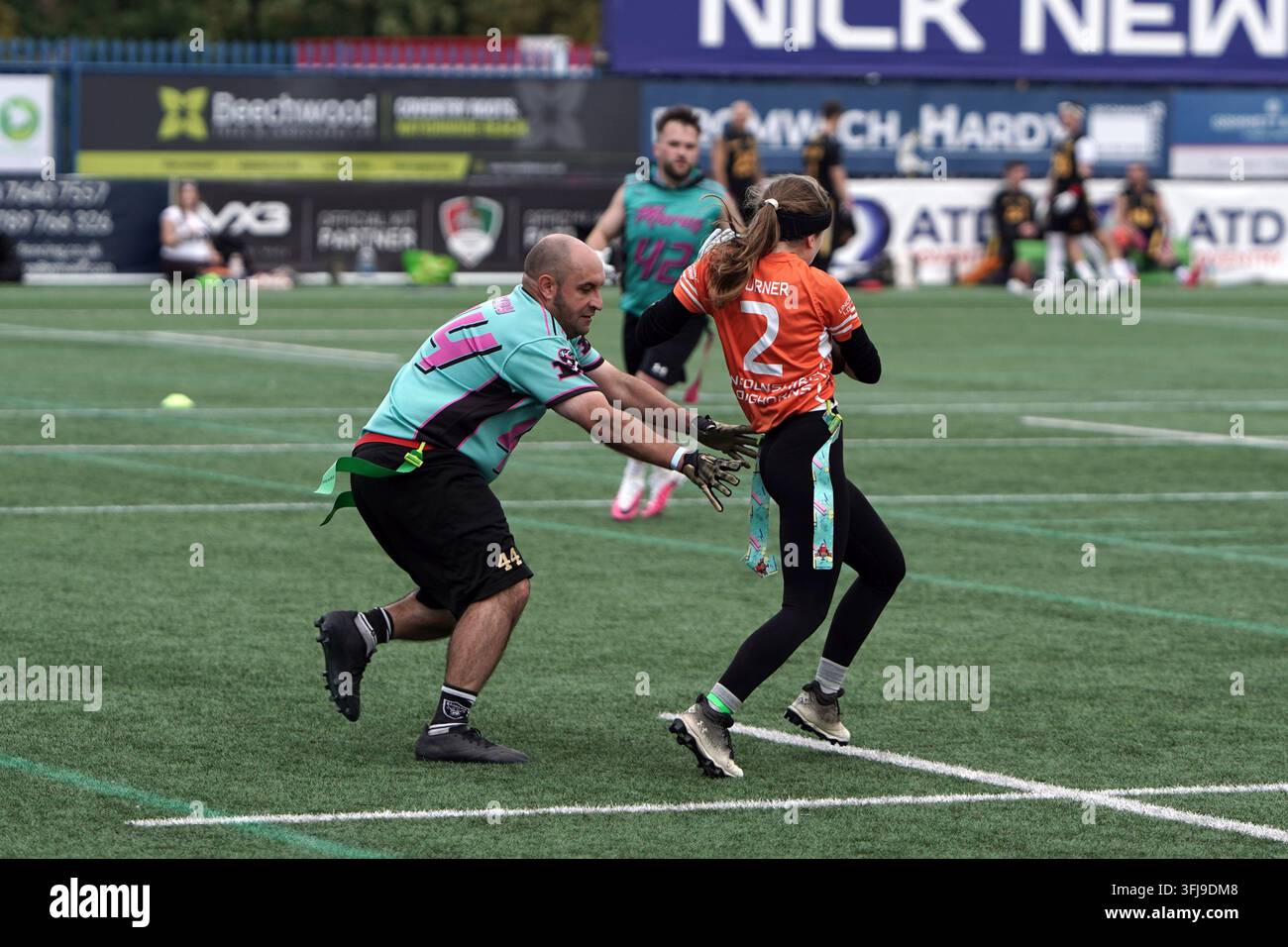 Attaque contre Défense lors de la Journée des Finales de Flag Football de la BAFA Banque D'Images