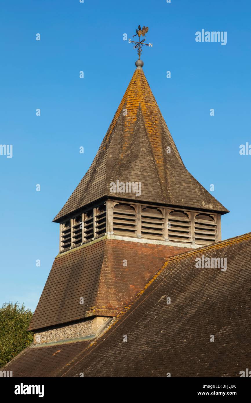 Angleterre, Hampshire, Test Valley, King's Somborne, L'église paroissiale de Saint-Pierre et Saint-Paul, Vue extérieure Banque D'Images