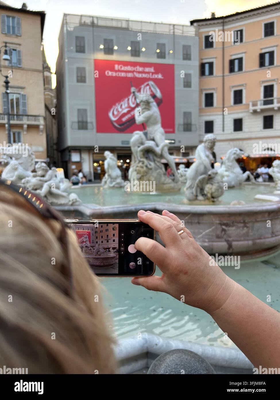 Rome à travers les yeux d'un influenceur - Image de stock capturée avec un smartphone