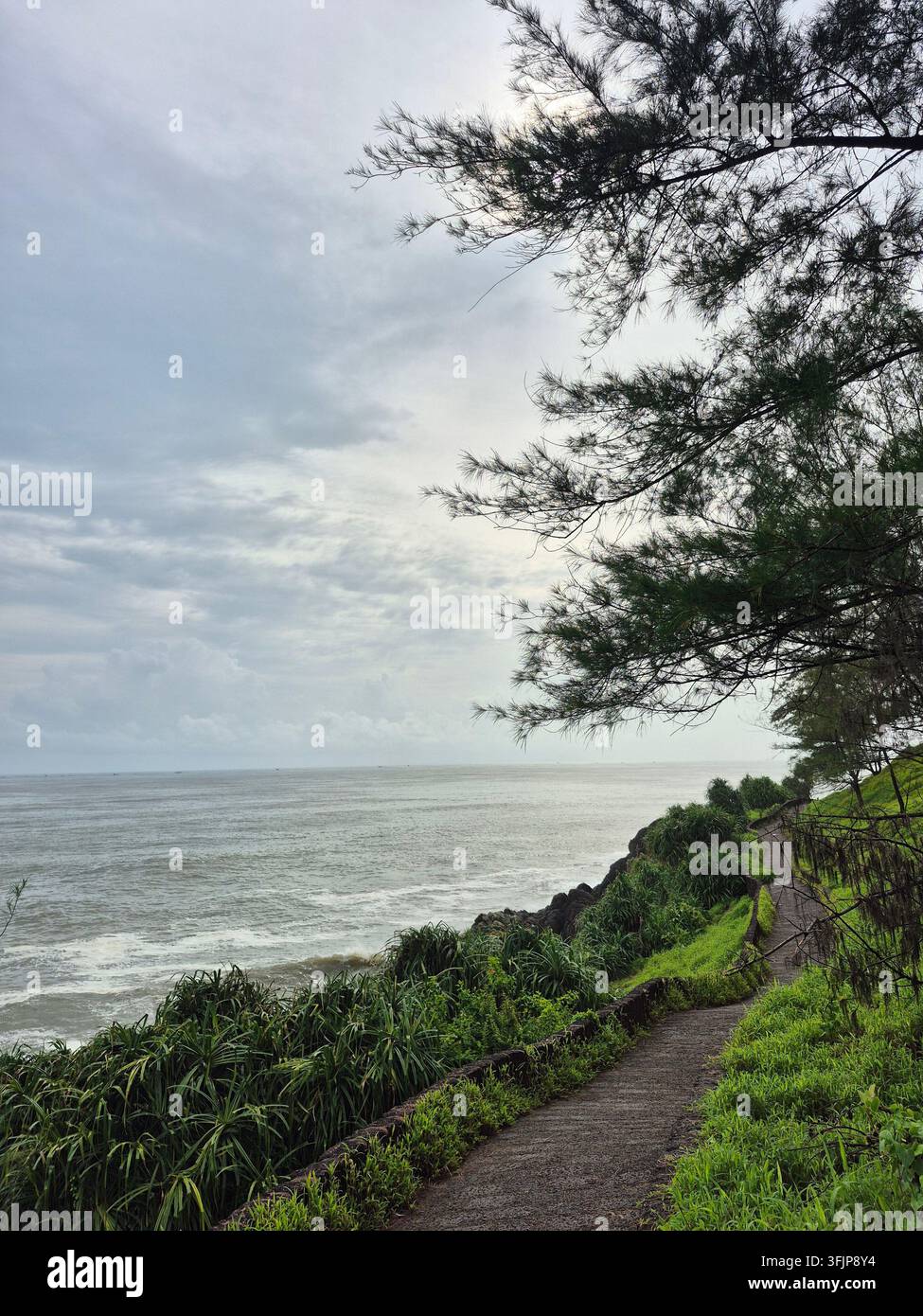 Fort de Bekal et côte de la mer d'Arabie à Kasaragod, Kerala, Inde - Image de stock capturée avec un smartphone