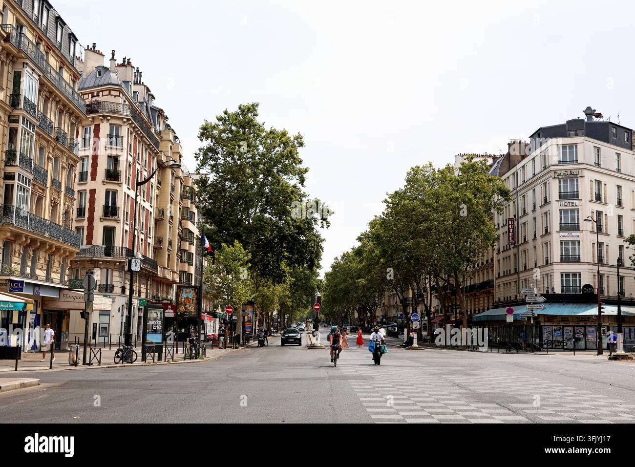 Vue du Boulevard du Montparnasse) 6e et 14e arrondissements, Boulevard du Montparnasse, Paris, France Banque D'Images
