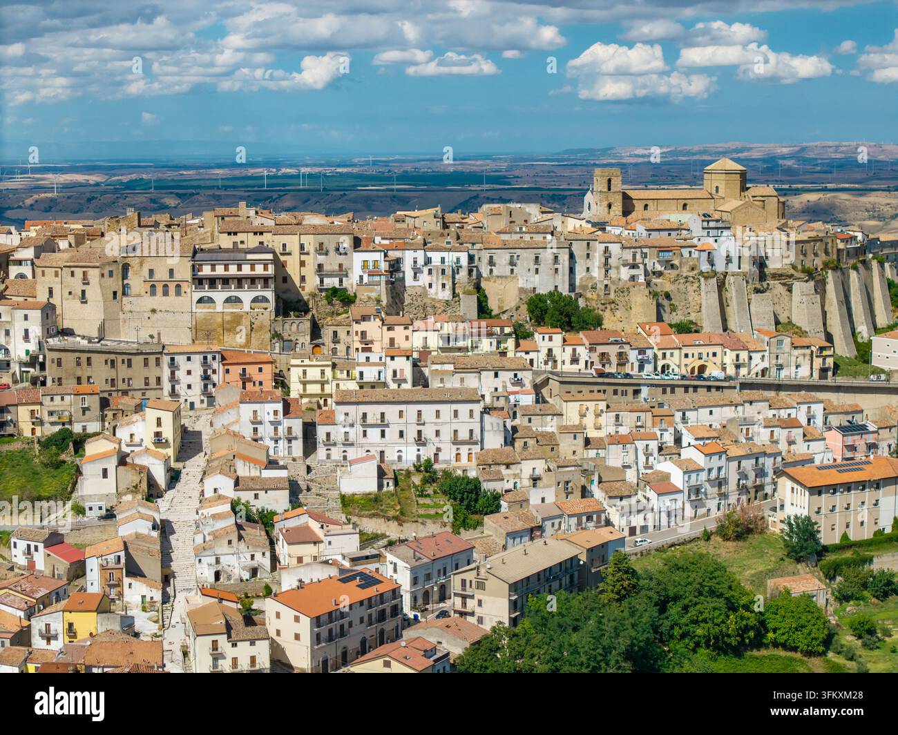 Vue aérienne de la ville perchée d'Acerenza, Basilicate, Italie Banque D'Images