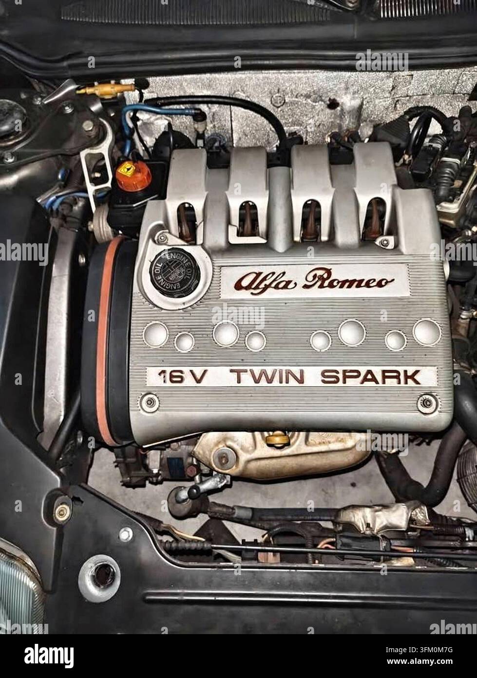Moteur Alfa Romeo Twin Spark 16V Banque D'Images